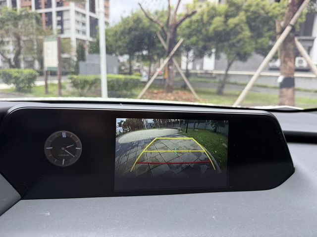 LEXUS凌志 UX250H  第10張相片