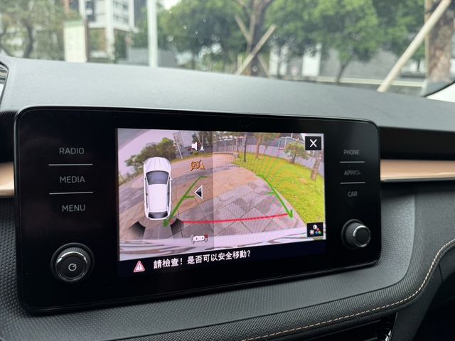 SKODA司科達 FABIA  第7張相片