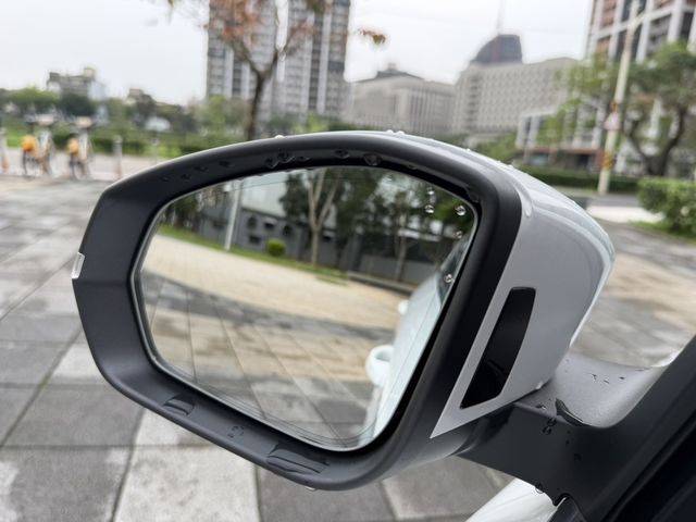 SKODA司科達 FABIA  第9張相片