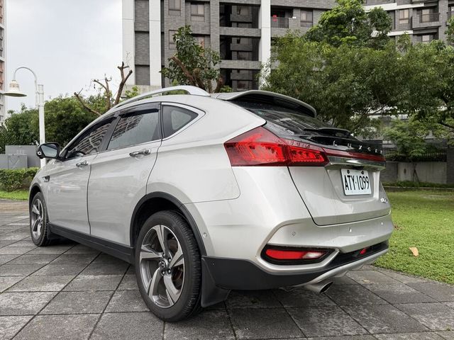 LUXGEN納智捷 U6 GT  第2張相片