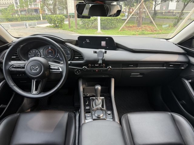 MAZDA馬自達 MAZDA 3  第5張相片