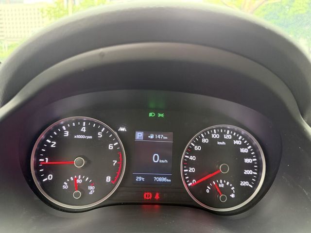 KIA起亞 STONIC  第8張相片