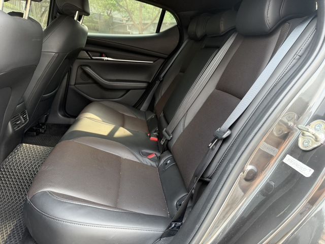 MAZDA馬自達 MAZDA 3  第4張相片