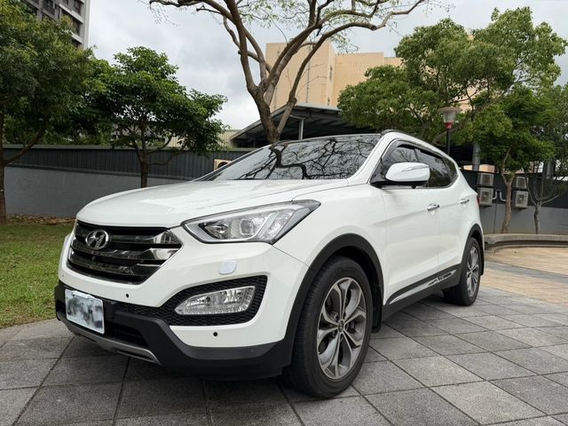 HYUNDAI現代 SANTA FE  第1張相片