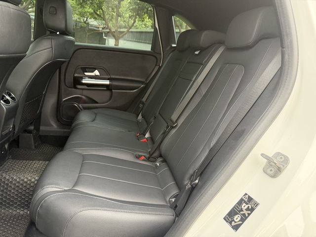 M-BENZ賓士 B180  第4張相片