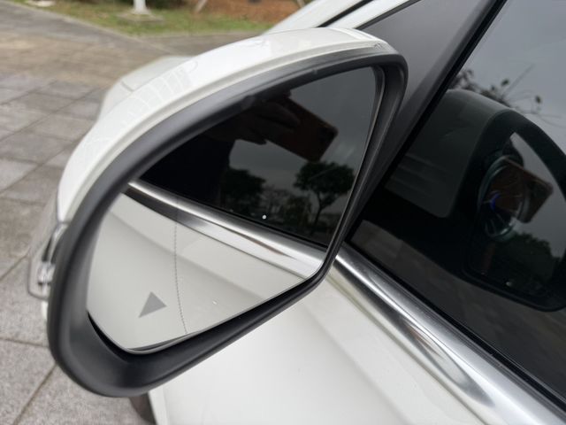 M-BENZ賓士 B180  第7張相片