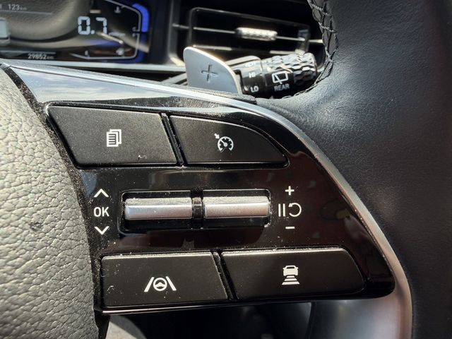 HYUNDAI現代 CUSTIN  第10張相片