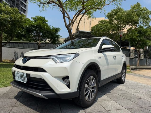 TOYOTA豐田 RAV4  第1張相片
