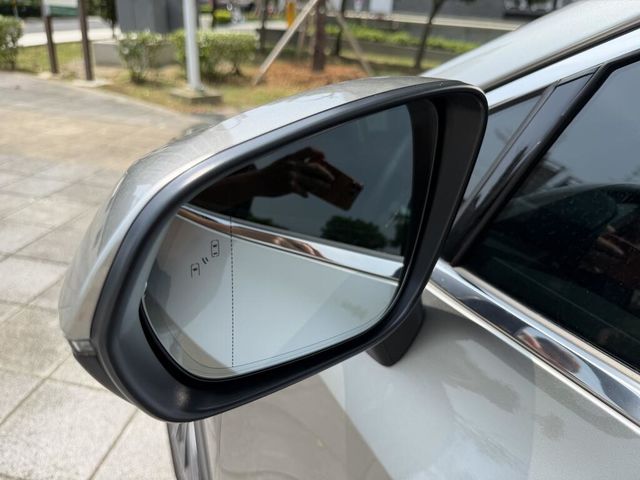 LEXUS凌志 NX200  第7張相片