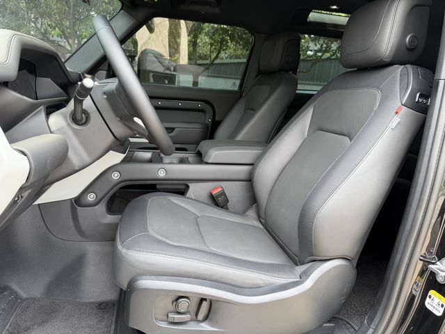 LAND ROVER路華 DEFENDER  第3張相片