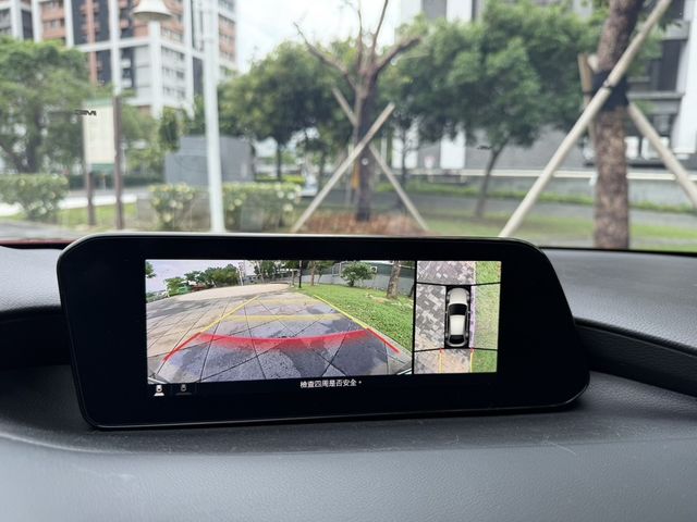 MAZDA馬自達 MAZDA 3  第10張相片