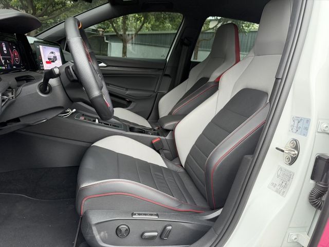 VOLKSWAGEN福斯 GOLF GTI  第3張相片