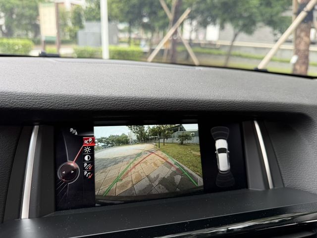BMW寶馬 X3  第8張相片