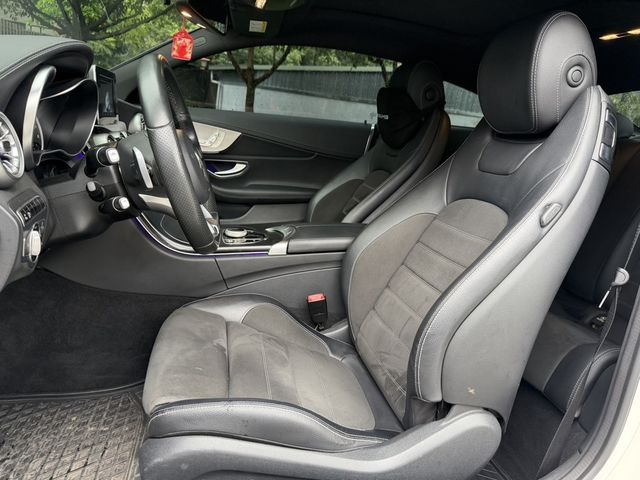 M-BENZ賓士 C250 COUPE  第3張相片
