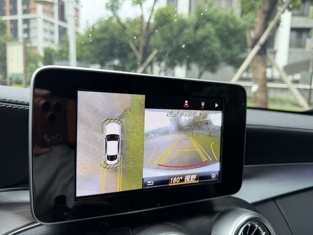 M-BENZ賓士 C250 COUPE  第9張相片