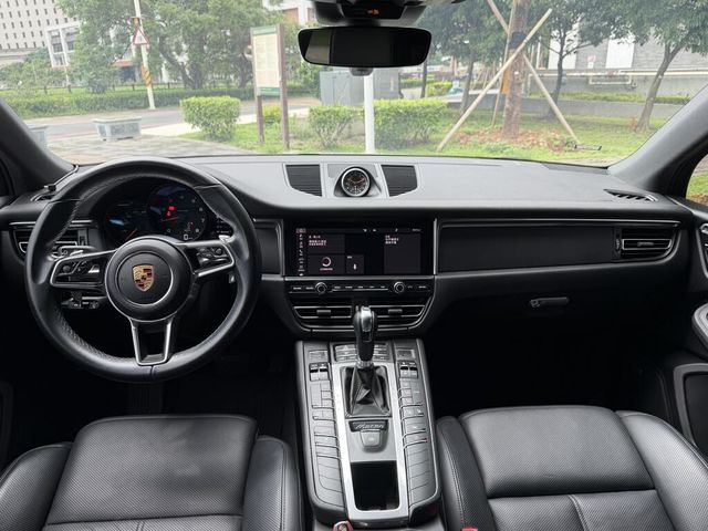 PORSCHE保時捷 MACAN  第5張相片