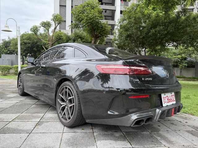 M-BENZ賓士 E200  第2張相片