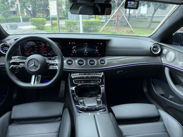 M-BENZ賓士 E200  第5張相片