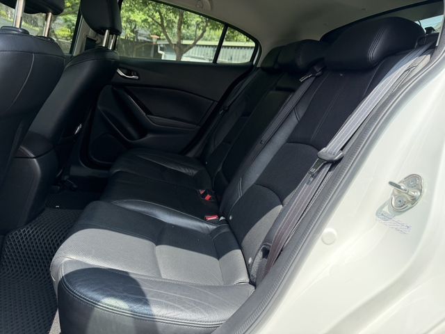 MAZDA馬自達 MAZDA 3  第4張相片
