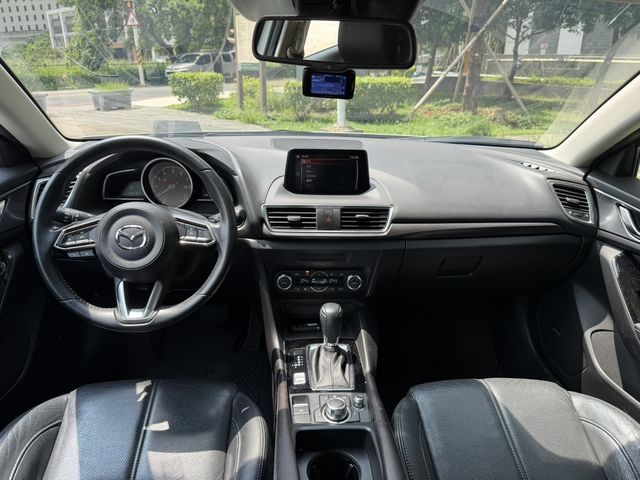 MAZDA馬自達 MAZDA 3  第5張相片