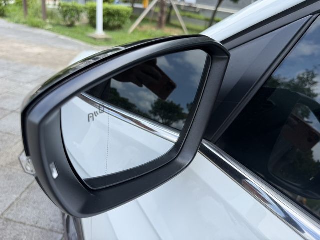 VOLKSWAGEN福斯 T-CROSS  第6張相片