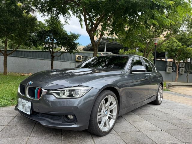 BMW寶馬 318D SEDAN  第1張相片