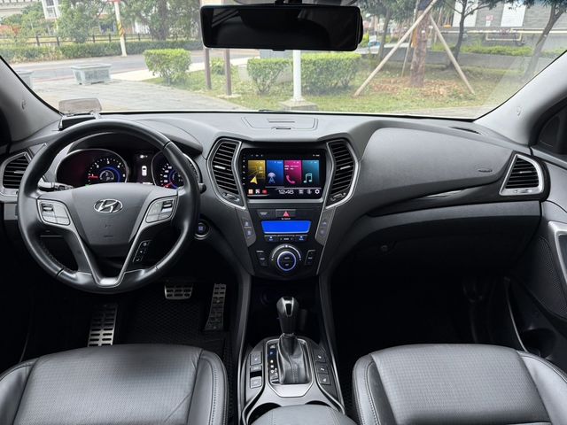 HYUNDAI現代 SANTA FE  第5張相片