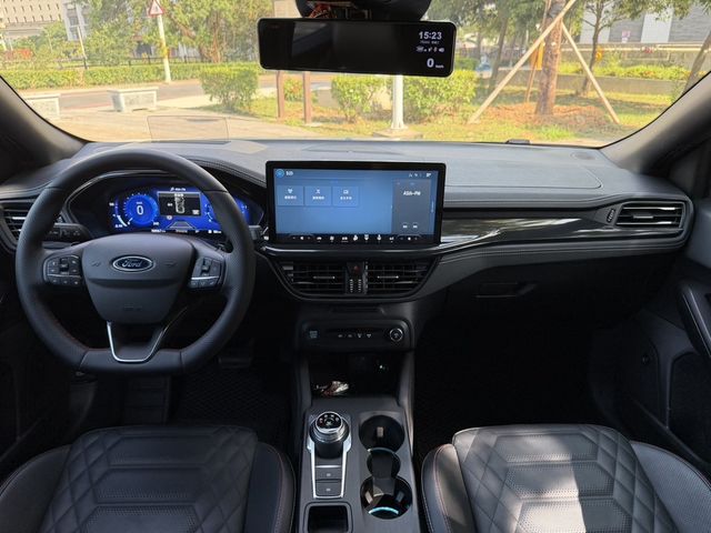 FORD福特 FOCUS WAGON  第5張相片