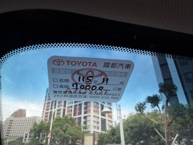 TOYOTA豐田 CAMRY HYBRID  第9張相片