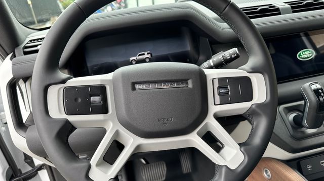 LAND ROVER路華 DEFENDER  第8張相片