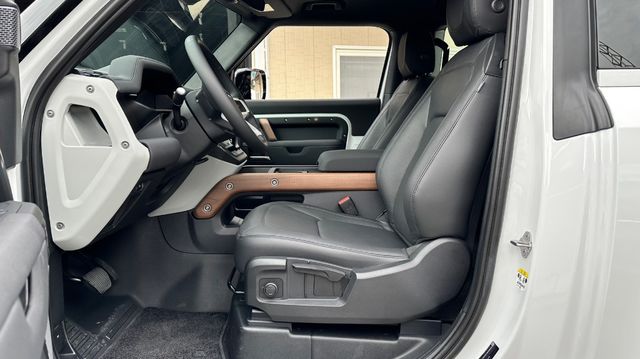 LAND ROVER路華 DEFENDER  第10張相片