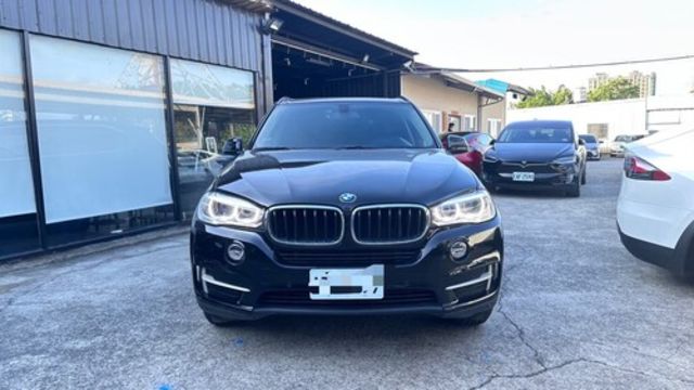 BMW寶馬 X5 XDRIVE35I  第2張相片