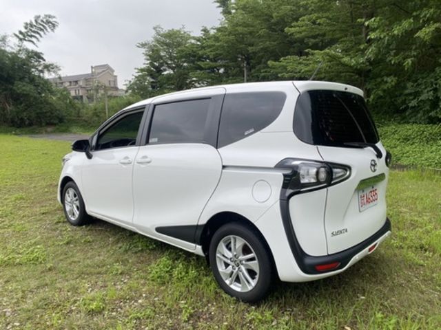 TOYOTA豐田 SIENTA  第2張相片