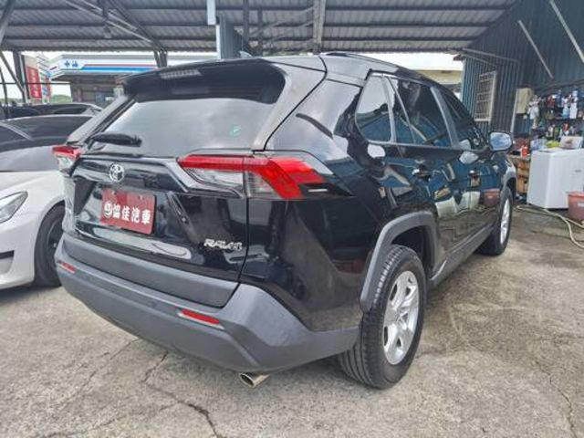 TOYOTA豐田 RAV4  第4張相片