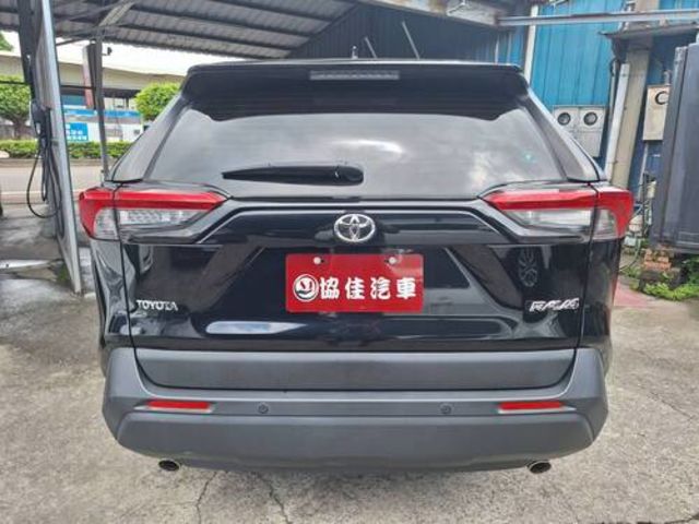 TOYOTA豐田 RAV4  第5張相片