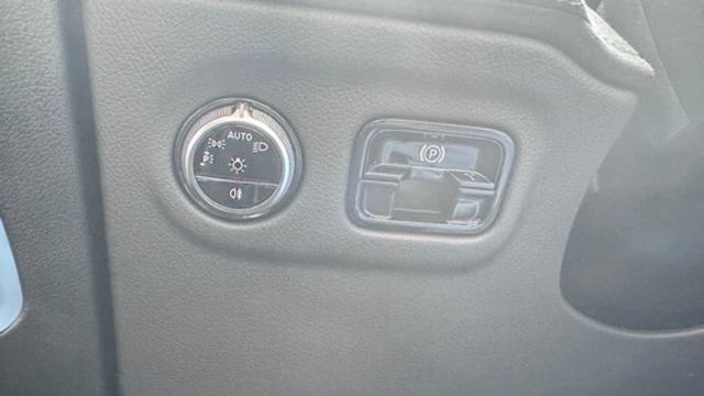 M-BENZ賓士 EQE 350 4MATIC  第6張相片