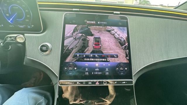 M-BENZ賓士 EQE 350 4MATIC  第9張相片