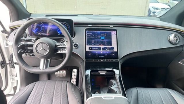 M-BENZ賓士 EQE 350 4MATIC  第14張相片