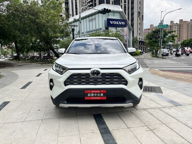 RAV4 2.0  第2張相片