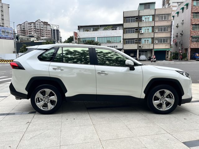 RAV4 2.0  第4張相片