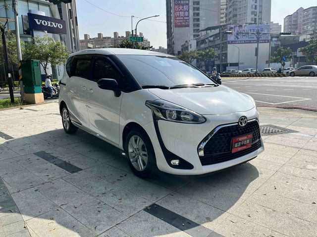SIENTA 1.8  第3張相片