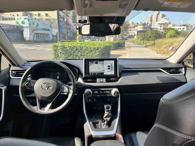 RAV4 2.0  第7張相片