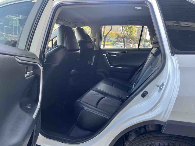 RAV4 2.0  第9張相片