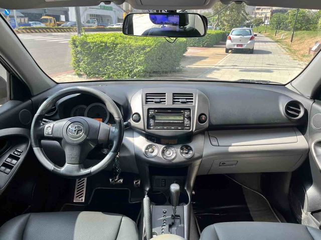 RAV4 2.4 2WD  第7張相片
