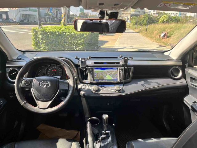 RAV4 2.5  第7張相片