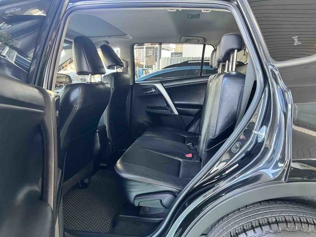 RAV4 2.5  第9張相片