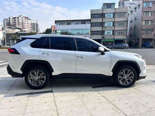 RAV4 2.0  第4張相片