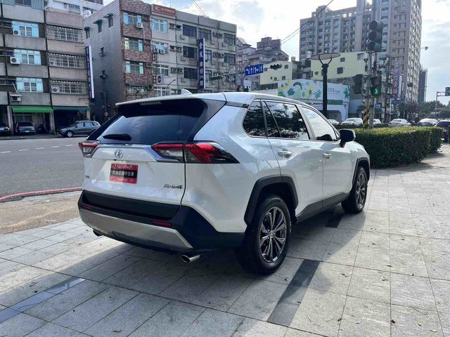 RAV4 2.0  第5張相片