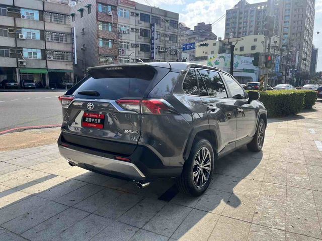 RAV4 2.0  第5張相片