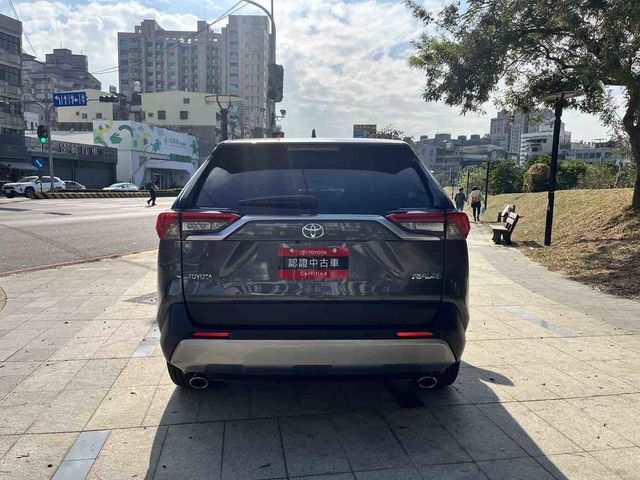 RAV4 2.0  第6張相片